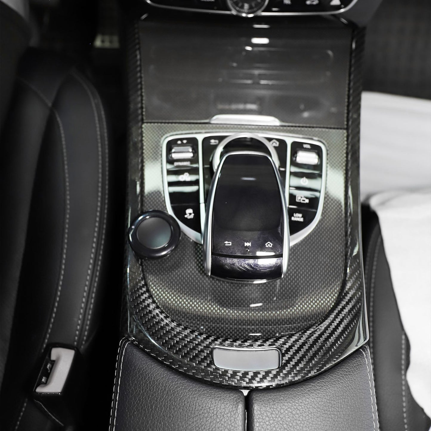 Copertura del telaio del cambio della console centrale in fibra di carbonio per Mercedes-Benz W464 W465 (2019-2026)