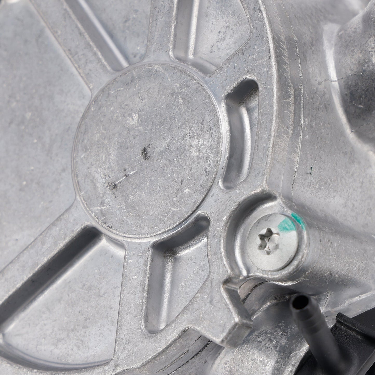 Pompa del vuoto per servofreno Chevrolet Tracker Onix 1.2L 55503109 55495082
