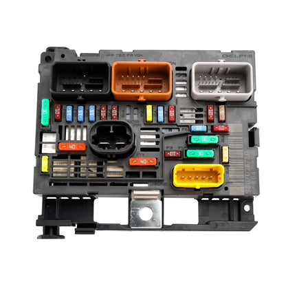 Dal 2007 in poi Peugeot Partner Box corpo/scatola fusibili monovolume BSM 9807028780