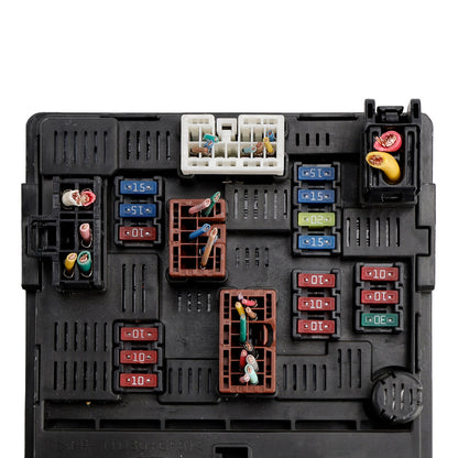 Modulo di controllo dell'alimentazione della scatola dei fusibili del motore 284B7-1HR0C per Nissan Versa 1.6L 13-19