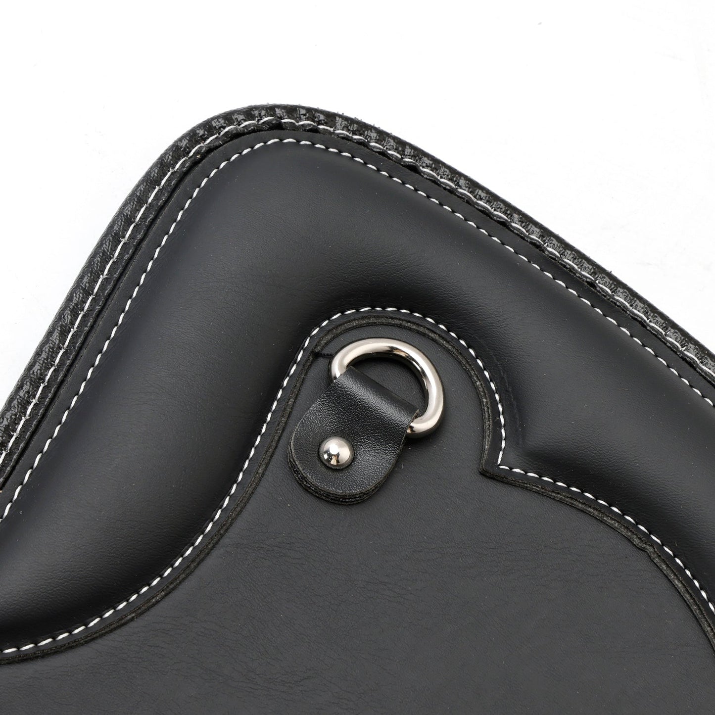 Coppia di protezioni per sella con scudo termico CNC per moto Touring, Softail, Dyna o Sportster dal 1985 al 2017, colore nero e marrone.