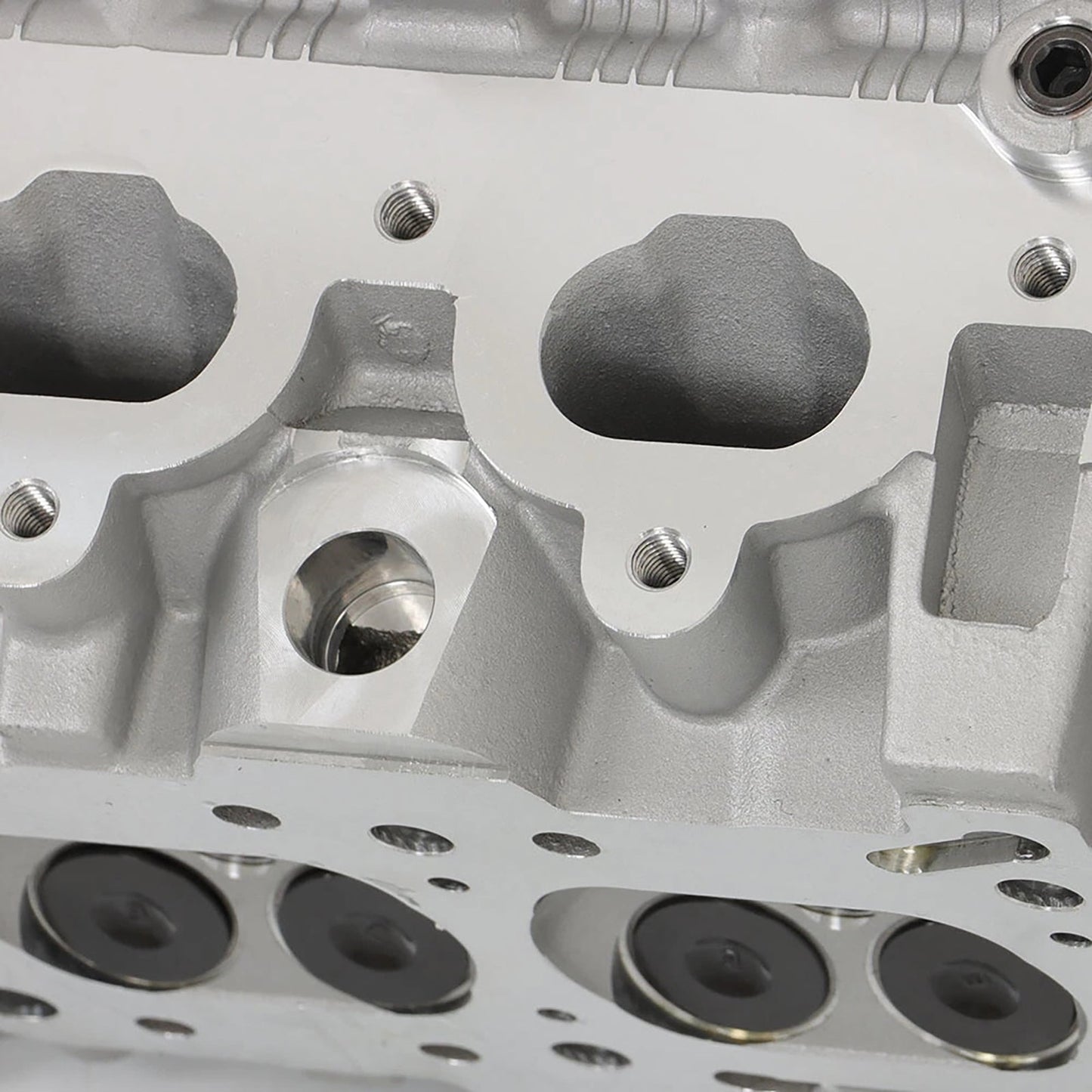 Gruppo testata motore Chevrolet AVEO 1.6L 2004-2007 F16D3 96446922