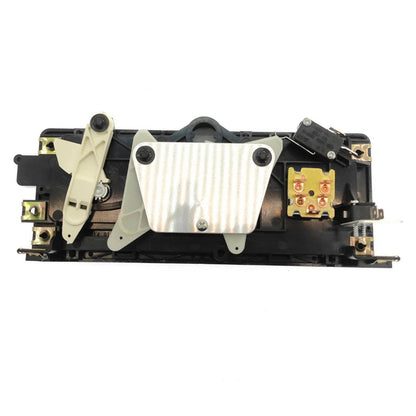 Pannello di controllo del riscaldamento A/C per Freightliner FL60 FL70 C840 8520046000.02