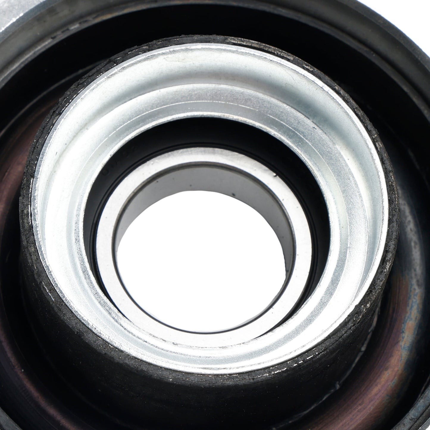 2010 - 2011 Cadillac SRX AWD - Cuscinetto di supporto centrale anteriore+posteriore V6 turbocompresso da 2,8 l 1016B6677XBFRNP