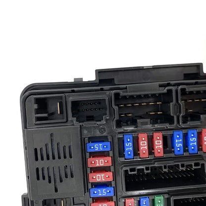Scatola dei fusibili dell'unità di controllo del motore IPDM BCM Nissan Altima 2013-2018 284B7-3TS0A