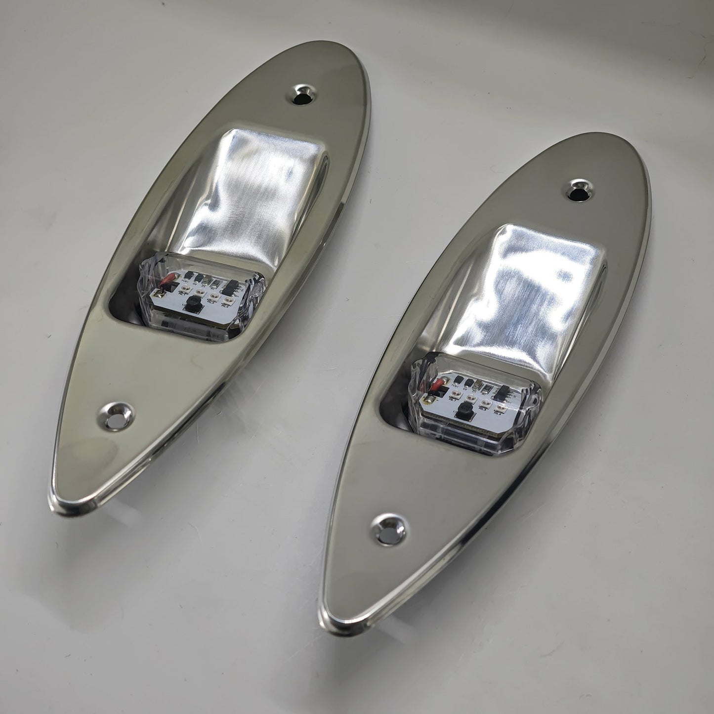 Luce di segnalazione di navigazione IP67 12-24V per barche, yacht e imbarcazioni a vela.