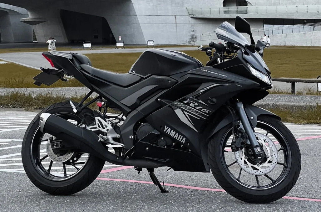 Kit carenatura iniezione adatta per Yamaha YZF R15 2018-2024