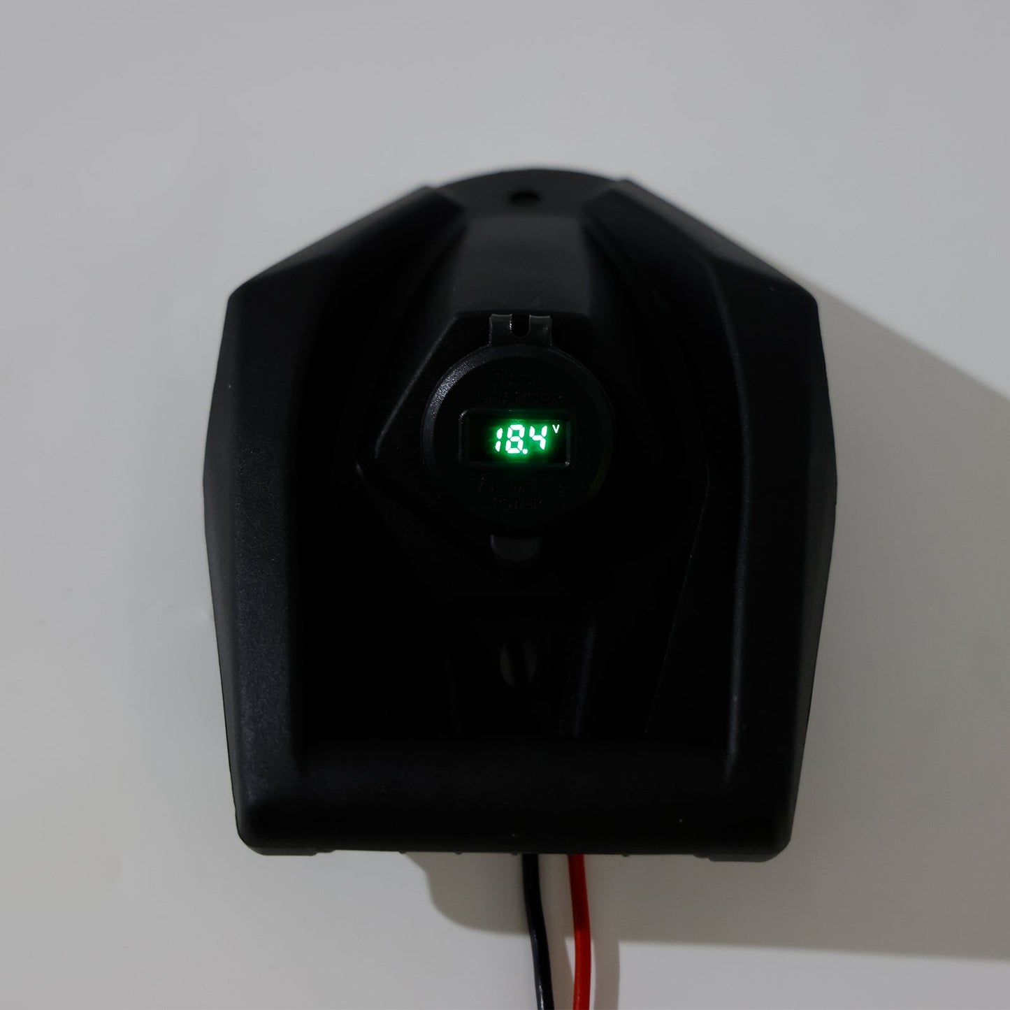 Caricabatterie rapido da 12 V per Yamaha X-MAX 300 2017-2025 con presa USB+C