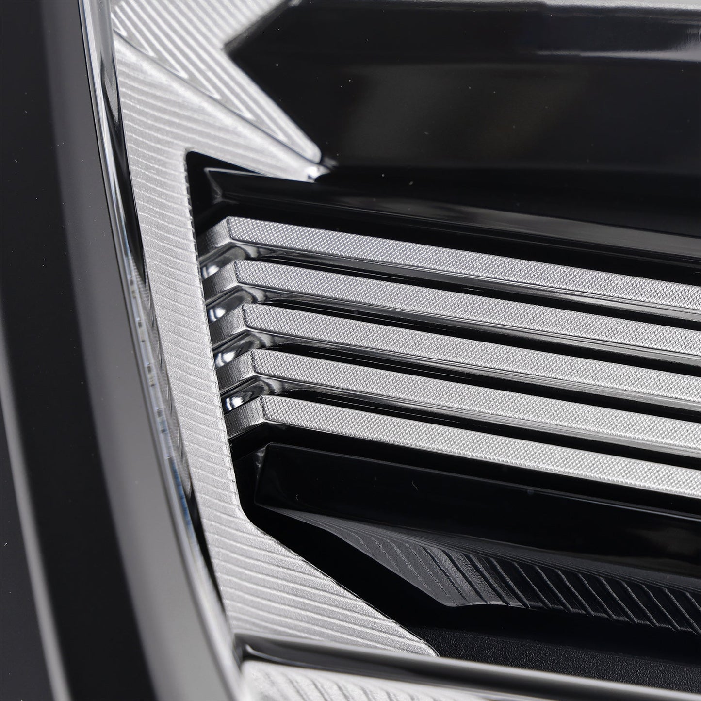 Faro anteriore a LED sinistro+destro Mitsubishi Eclipse Cross 2022-2025