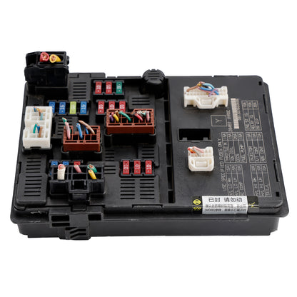 Modulo di controllo dell'alimentazione della scatola dei fusibili del motore 284B7-1HR0C per Nissan Versa 1.6L 13-19