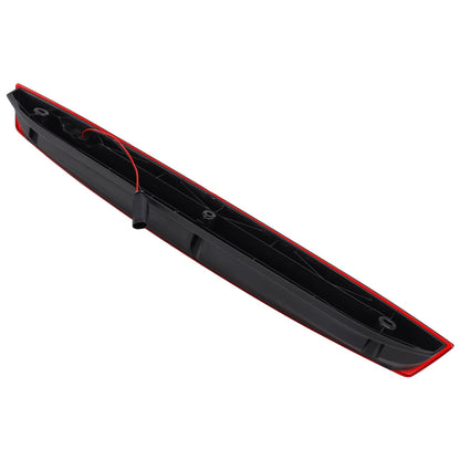 Terza luce di stop per Mercedes Vito (W447) modelli 2014-2020 con portellone posteriore, colore rosso.