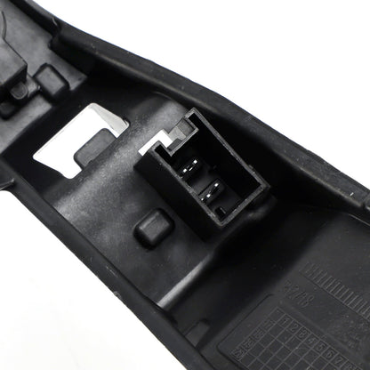 Supporto lampadina luce posteriore sinistra AUDI Q3 2012-2018 8U0945221