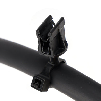 Tubo di spurgo del separatore di vapori di carburante 5.4L V8 5L3Z-9D289-A per Ford F-150 2005-2008