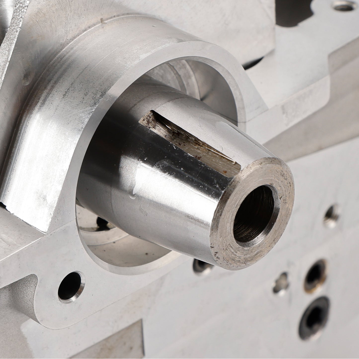 Testata cilindro completa di albero a camme VW Audi SEAT Skoda 1.9L 8V con ugello pompa TDI 038103373R