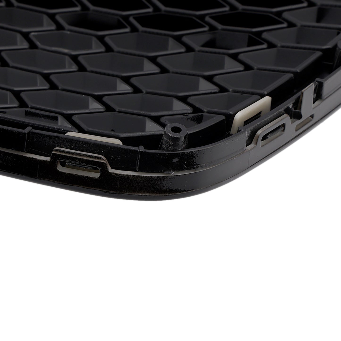 Griglia Anteriore Nido d’Ape Nera per Audi A6 C6 2004-2008 Versione Pre-Facelift