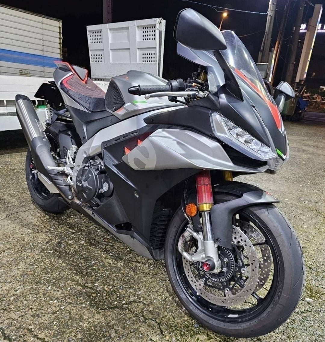 Kit carenatura Aprilia RSV4 1100 Iniezione 2022-2024 Carrozzeria Plastica