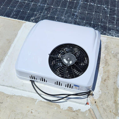 Condizionatore d'aria per camper a pompa di calore da 24 V, unità senza canalizzazione, riscaldamento/raffreddamento per camper e roulotte.