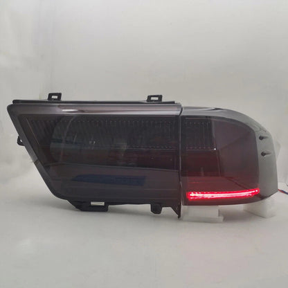 Gruppo ottico posteriore a LED sinistro e destro per Toyota Land Cruiser LC300 2021-2023