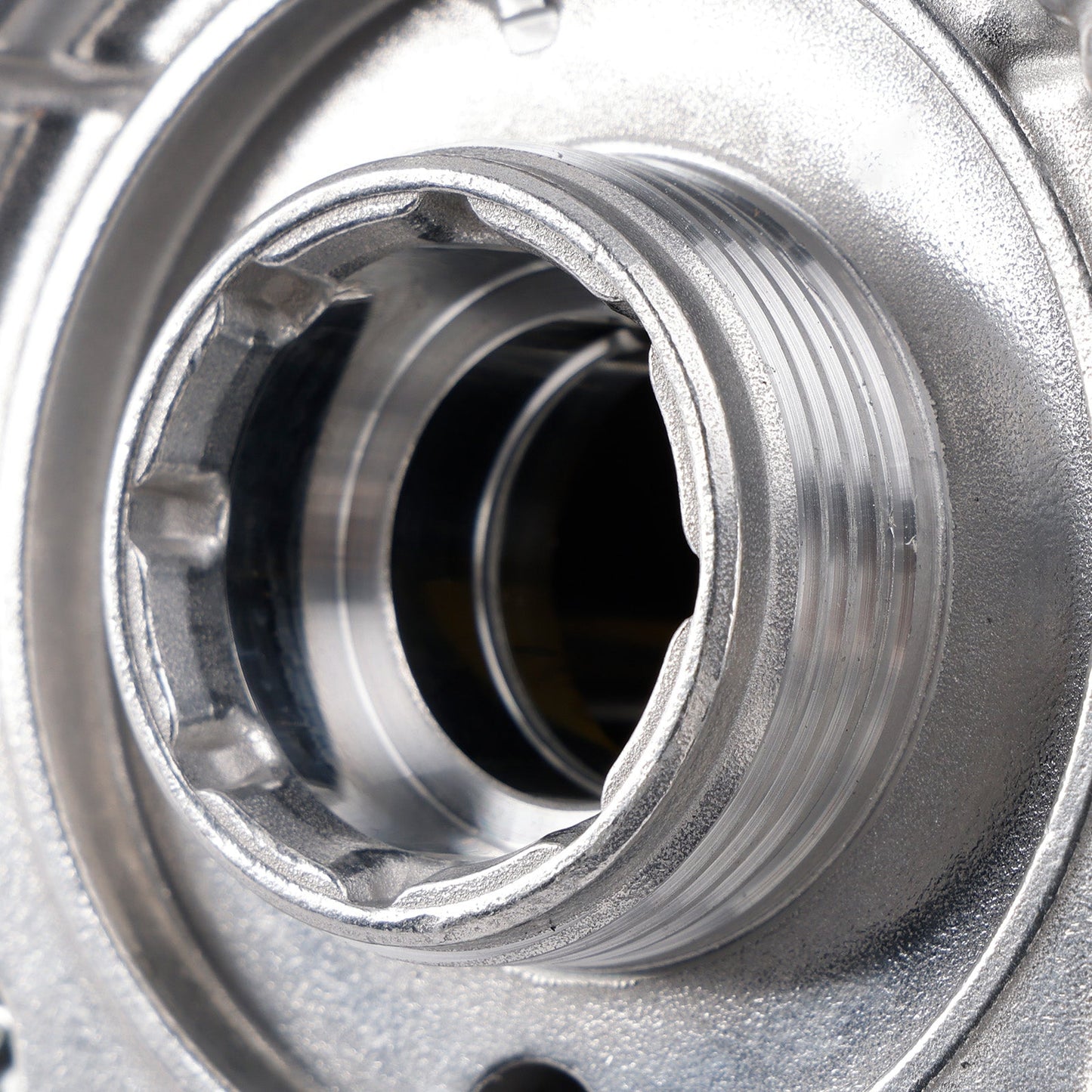 Serbatoio di espansione del liquido di raffreddamento in alluminio per BMW 840i xDrive Gran Coupé 2020-2021 17139487210