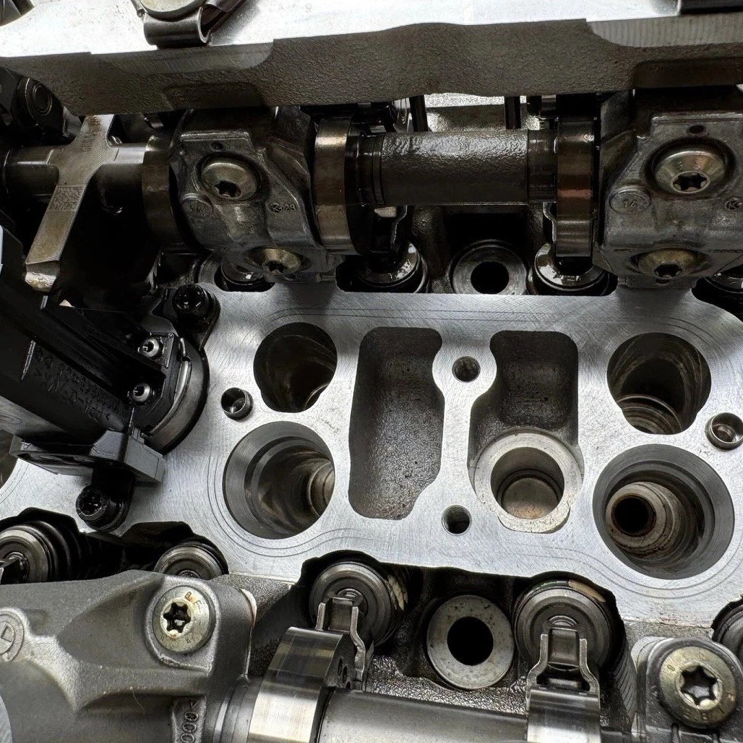 Gruppo testata motore BMW 320i 328i 428i 528i 11127624778