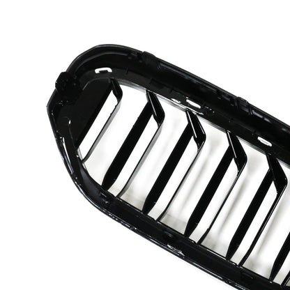 Griglia anteriore a doppio rene nera lucida per BMW Serie 5 G30 G38, adatta ai modelli 2021-2024.