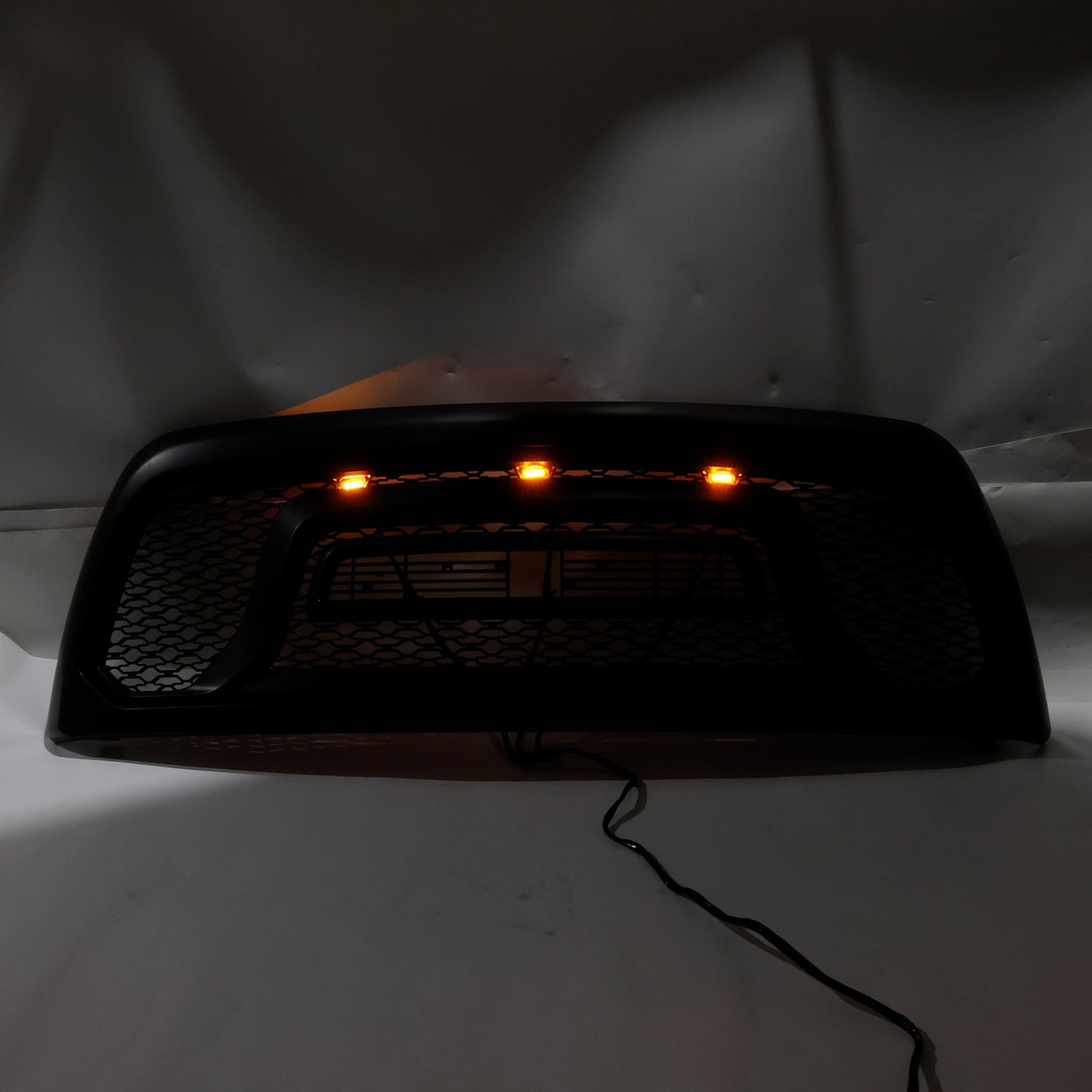 Dodge Ram 2500/3500 Laramie Limited 2010-2018 con griglia paraurti anteriore con luci a LED