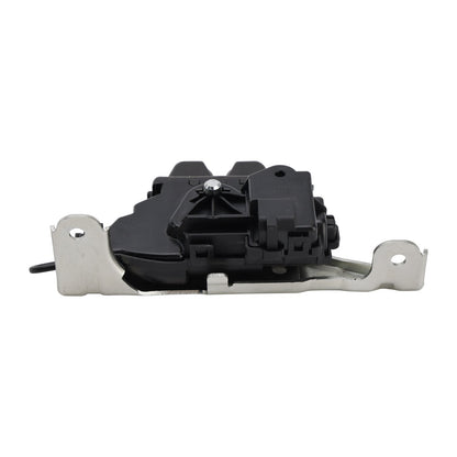 Attuatore di bloccaggio del portellone posteriore A2057500600 per Benz Classe C C205 2015-2023 CLA C118