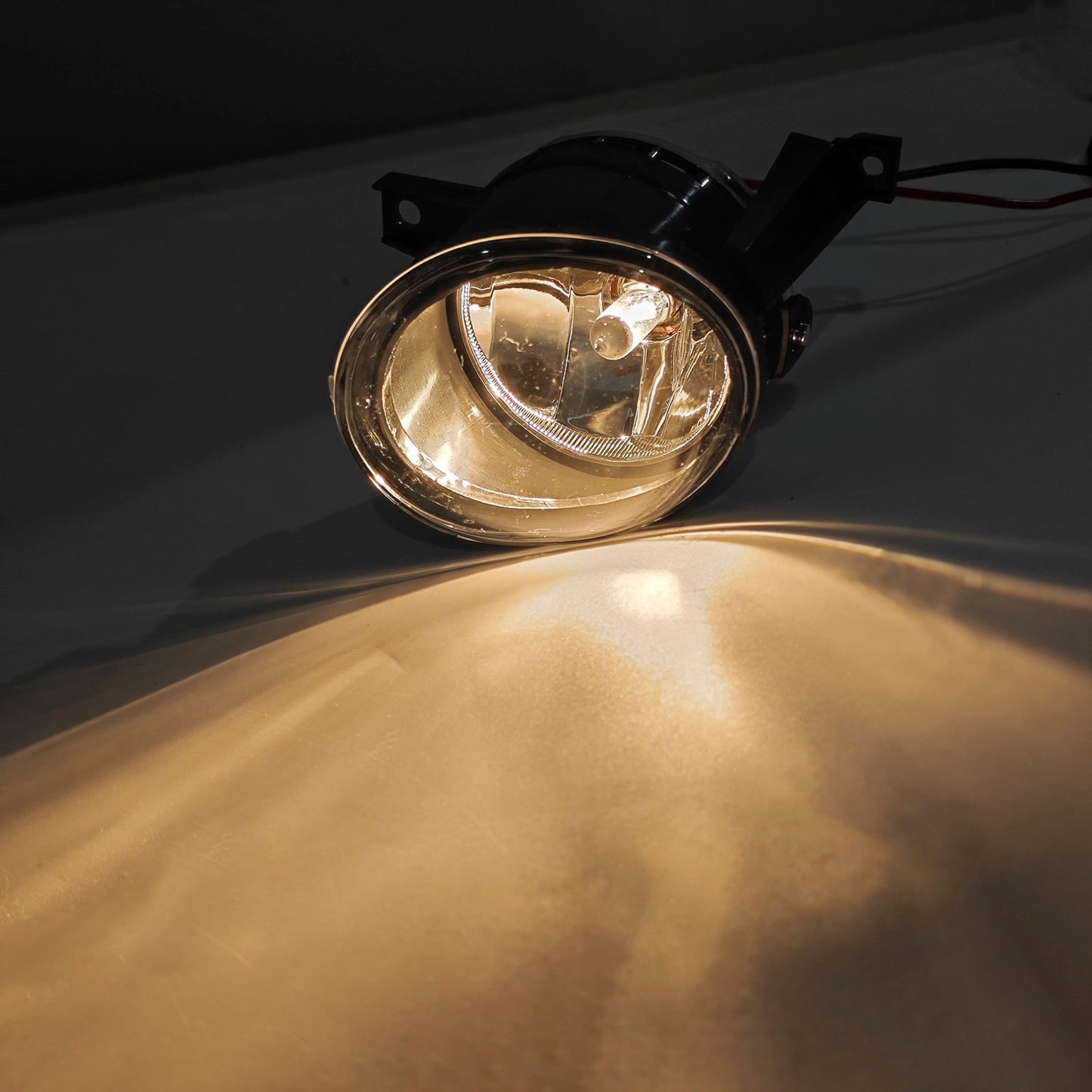 Coppia di fendinebbia anteriori per Volkswagen Caddy 2004-2011 e Touran 2003-2008