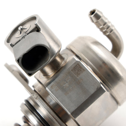 Pompa del carburante ad alta pressione Audi Q3 1.4T 2016-2017 04E127026AP