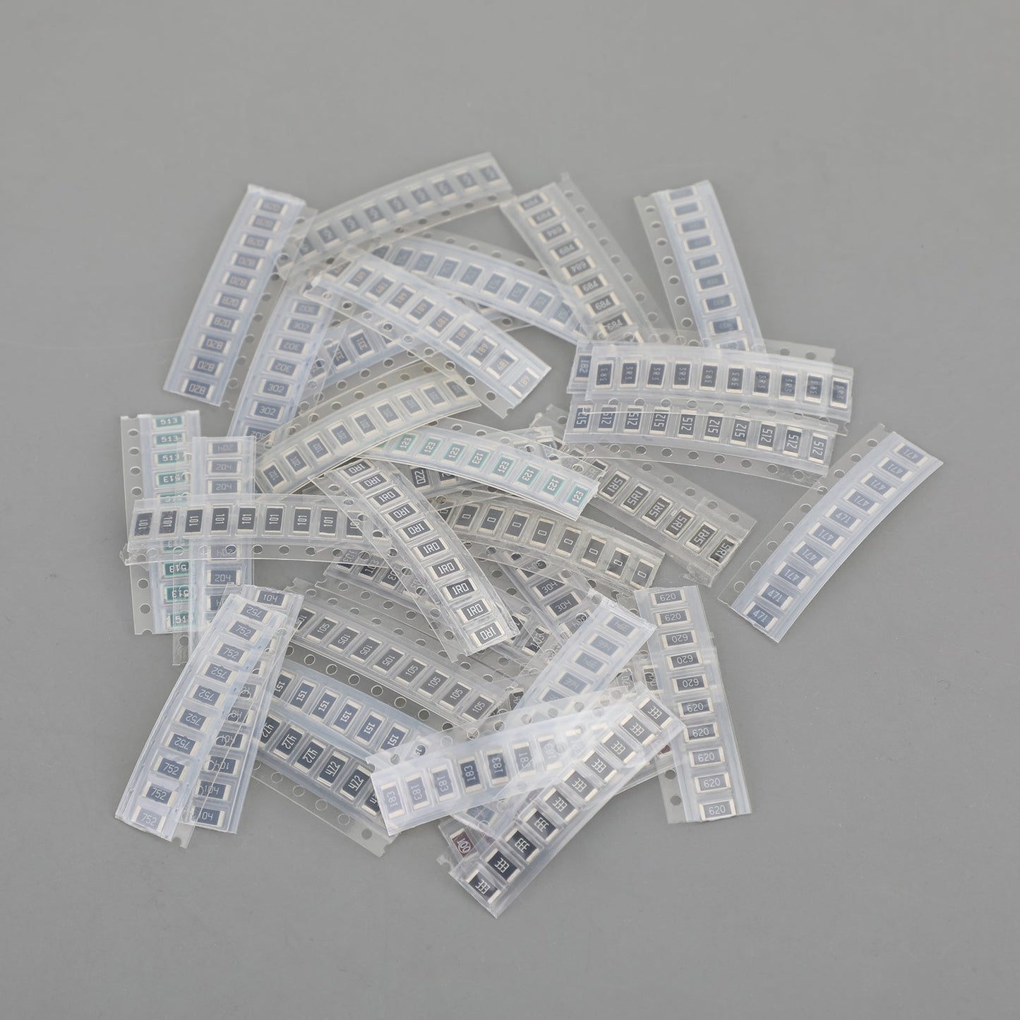 1210/2010/2512/1812 Kit resistori SMD assortiti 1R-1M Ohm 5% 33 valori