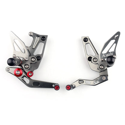 Pedane arretrate regolabili CNC per Triumph Speed Triple 1050 2011-2015 Generico