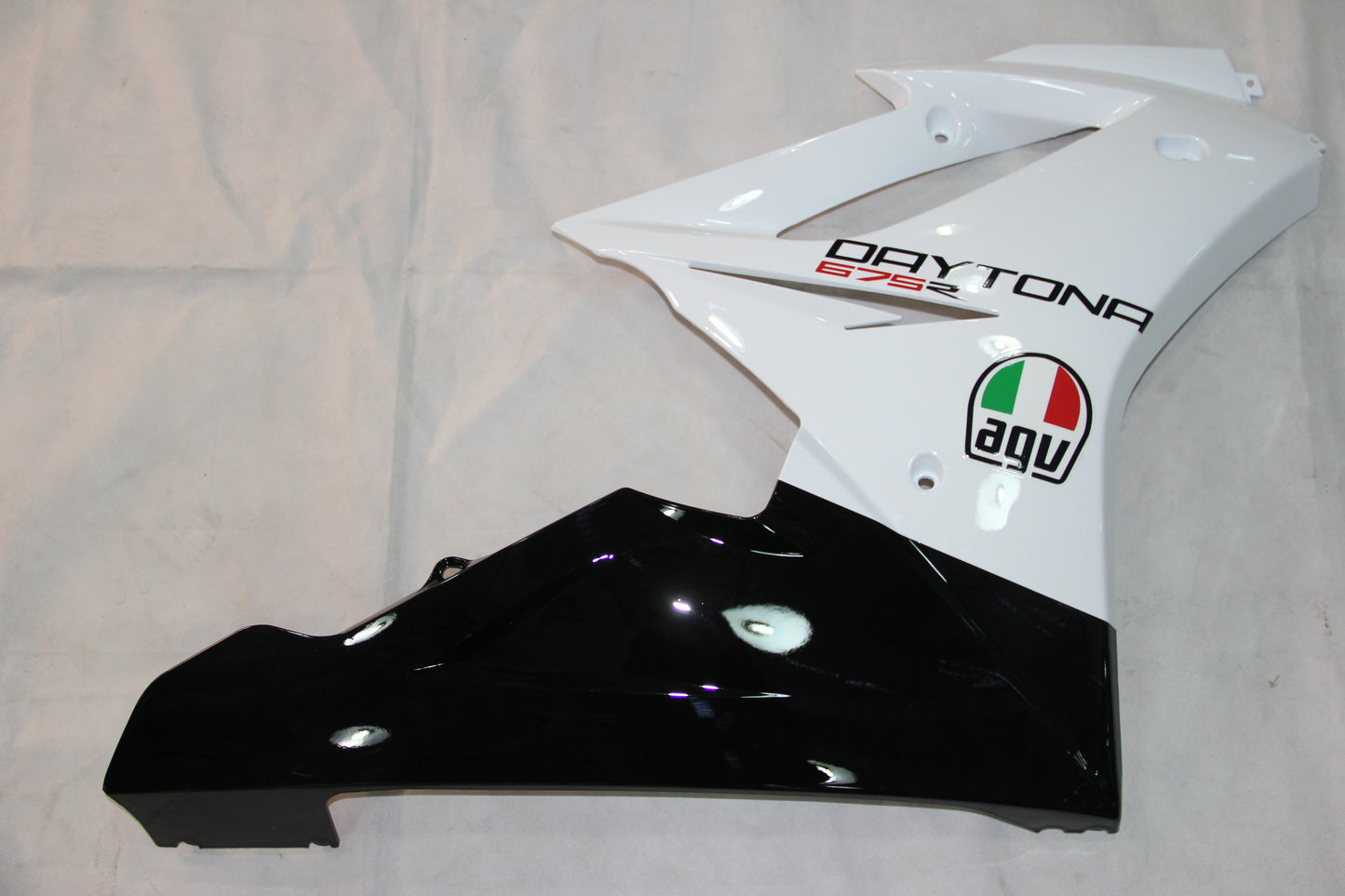 Amotopart 2009-2012 Triumph Daytona 675 Kit bianco rivestito