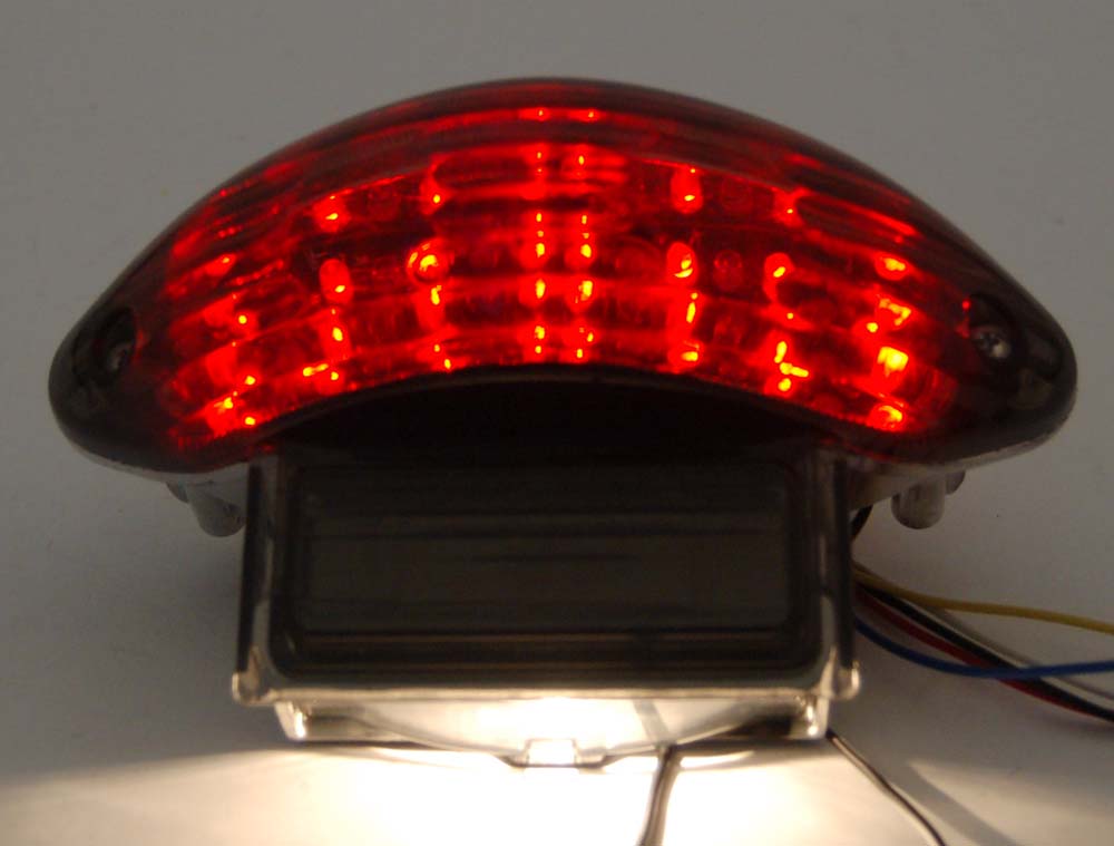 Fanale posteriore a LED integrato per Suzuki GSXR1300 (99-07) Katana 600/750F 98-06 colori generico