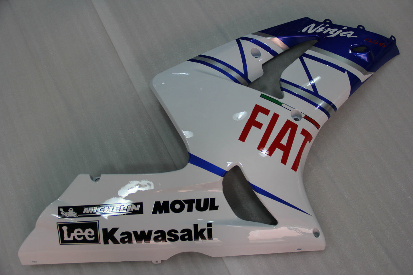 Amotopart 2003-2004 Kawasaki ZX6R Cladding White & Blue Kit