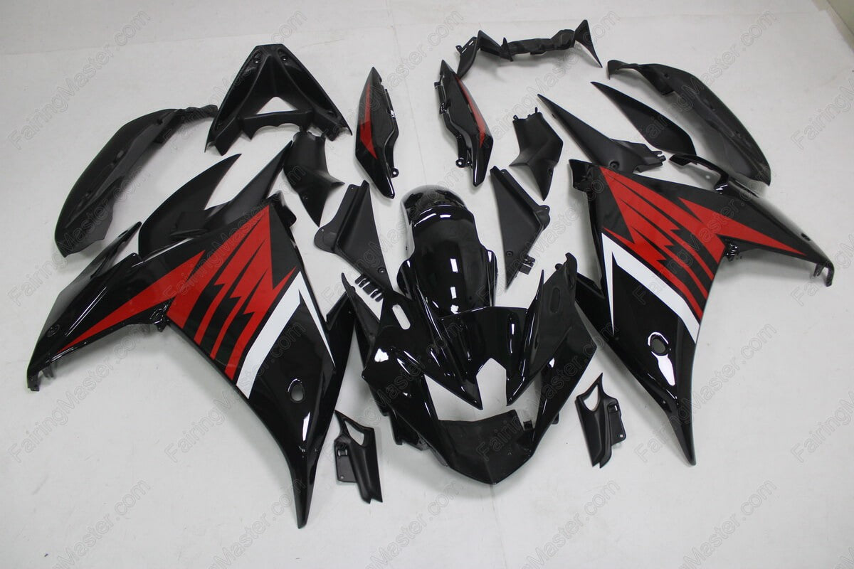 Amotopart 2009-2015 Yamaha FZ6R Kit di rivestimento rosso nero